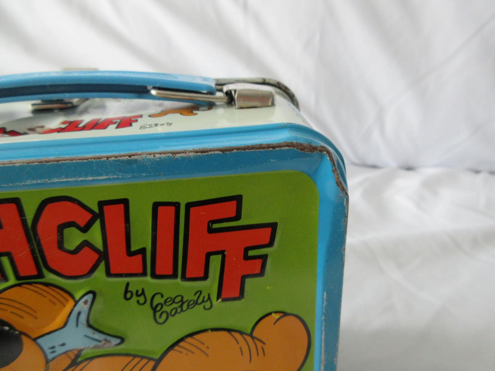 Collectible Heathcliff Metal Lunch Box